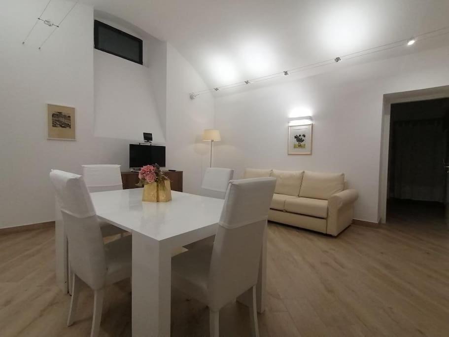 Molo 7 - Antesitum - Classic, Modern And Cozy Malgrate Ngoại thất bức ảnh