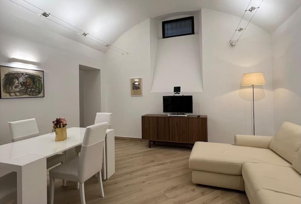 Molo 7 - Antesitum - Classic, Modern And Cozy Malgrate Ngoại thất bức ảnh